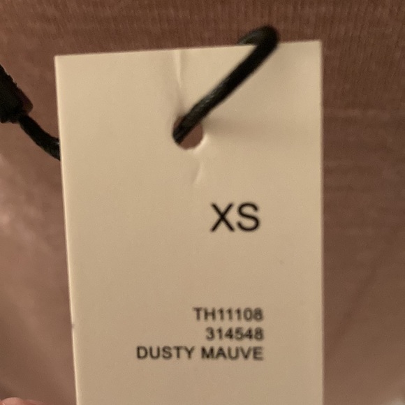 Gorgeous dusky mauve Tahari longsleeved shirt one - Picture 7 of 9